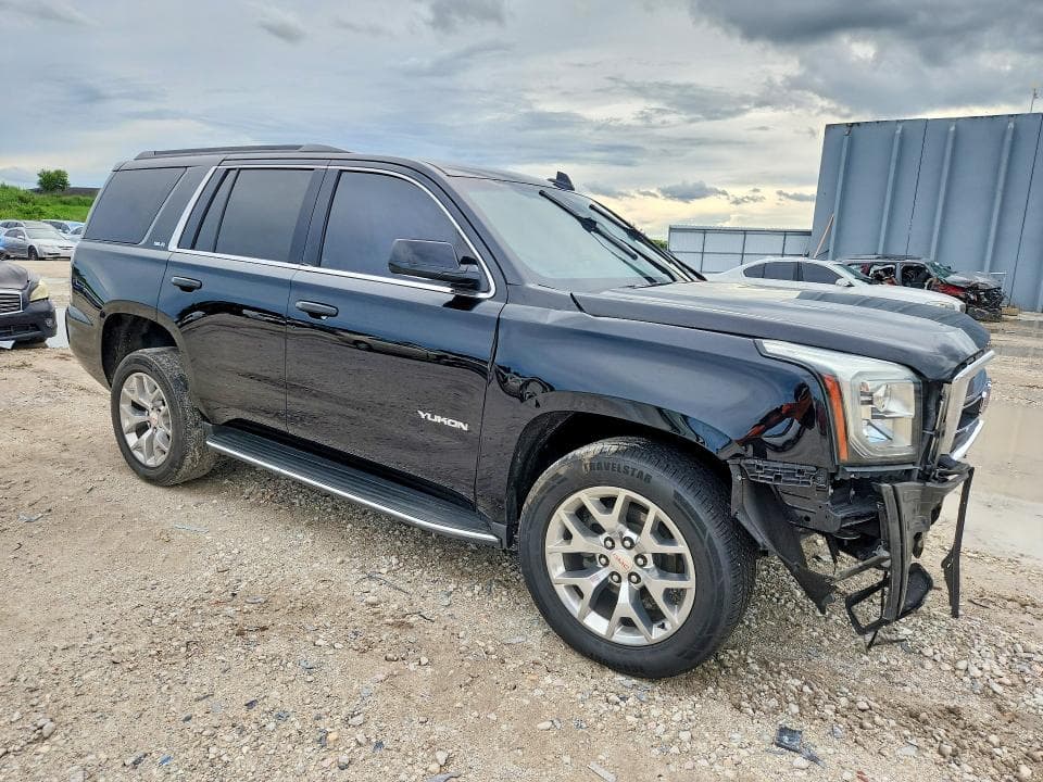 2018 GMC YUKON SLE 4