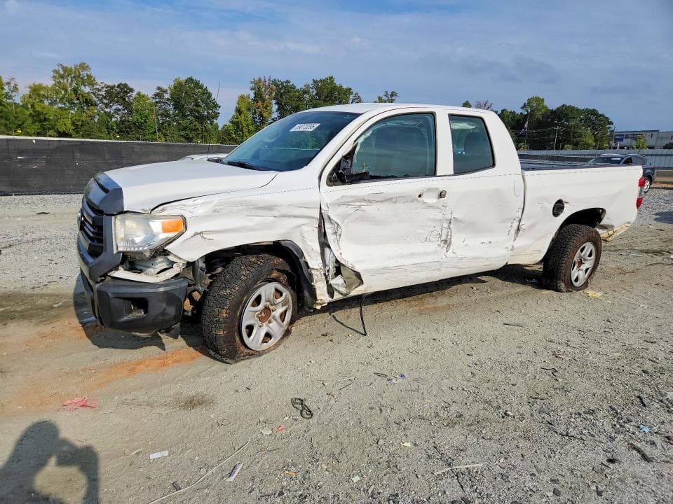 2017 TOYOTA TUNDRA SR