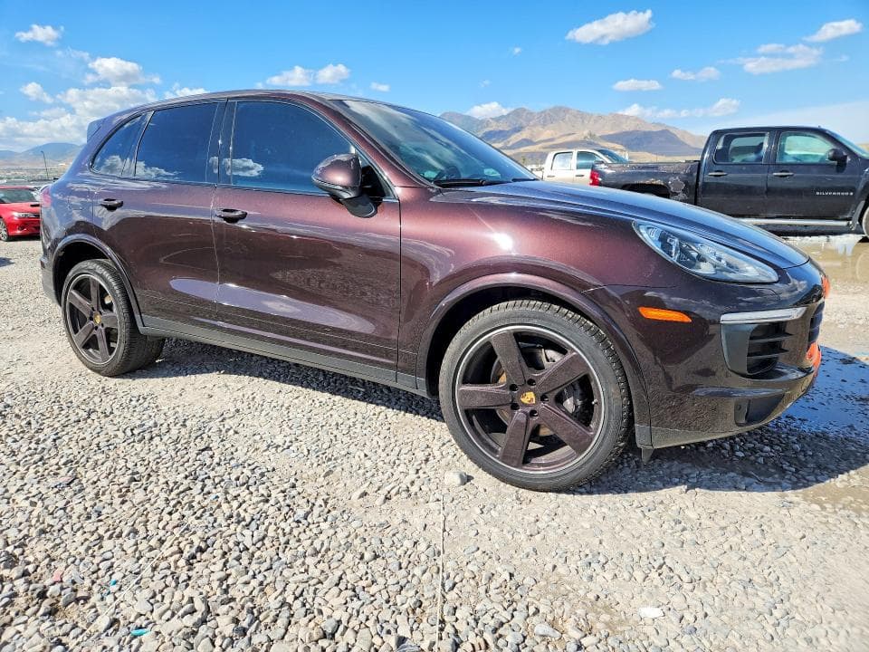 2018 PORSCHE CAYENNE 4