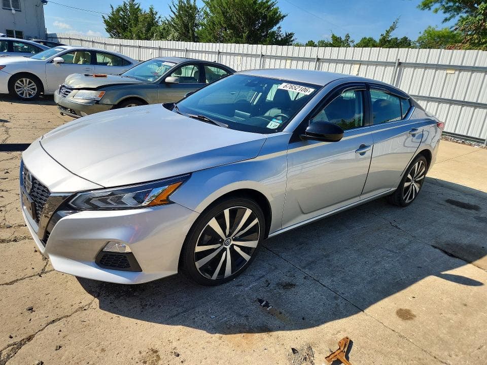 2022 NISSAN ALTIMA SR - 1
