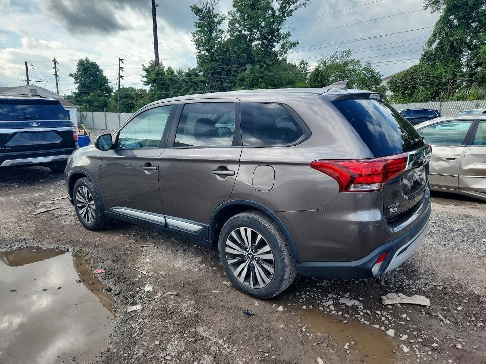 2019 MITSUBISHI OUTLANDER ES 2