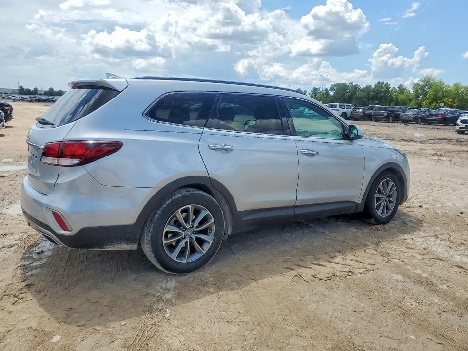 2018 HYUNDAI SANTA FE SE 3