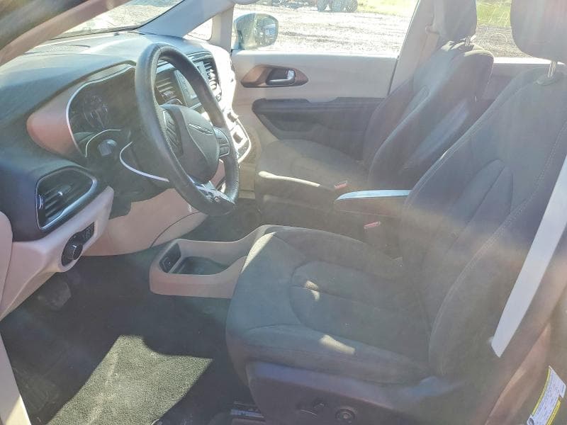 2017 CHRYSLER PACIFICA LX 7