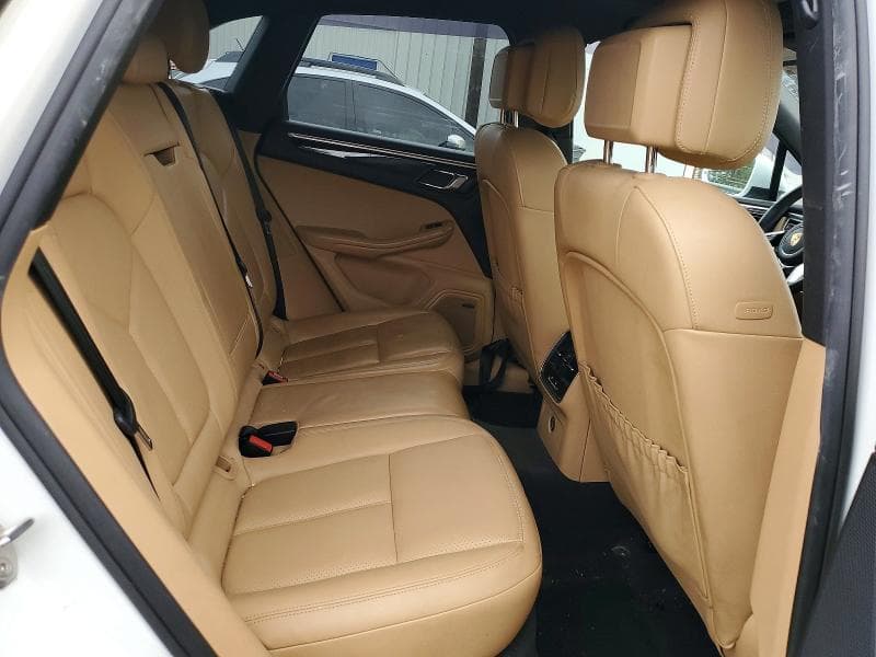 2018 PORSCHE MACAN 11