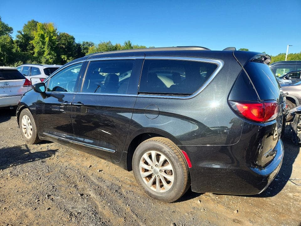 2017 CHRYSLER PACIFICA TOURING L 2