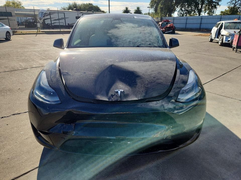2023 TESLA MODEL Y 5