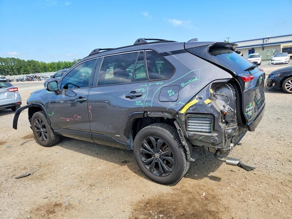 2022 TOYOTA RAV4 SE 2