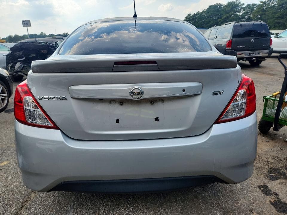 2019 NISSAN VERSA SV 6