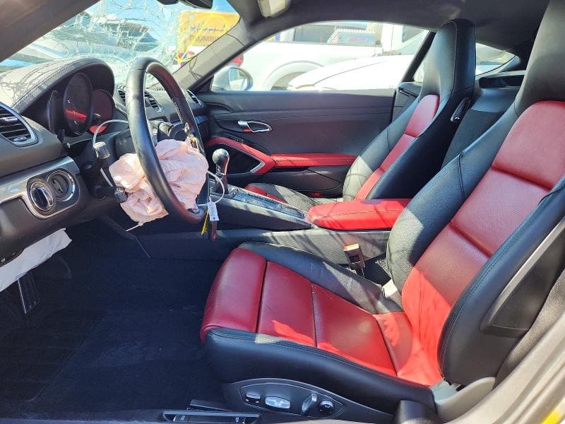 2019 PORSCHE CAYMAN BASE 7