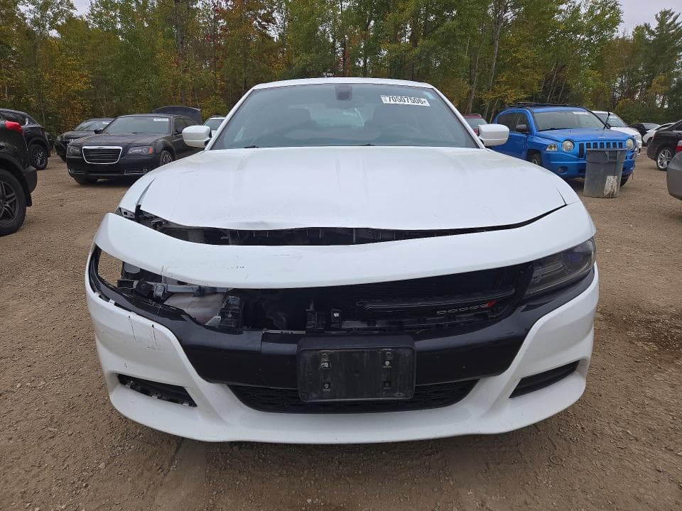2017 DODGE CHARGER SXT 5