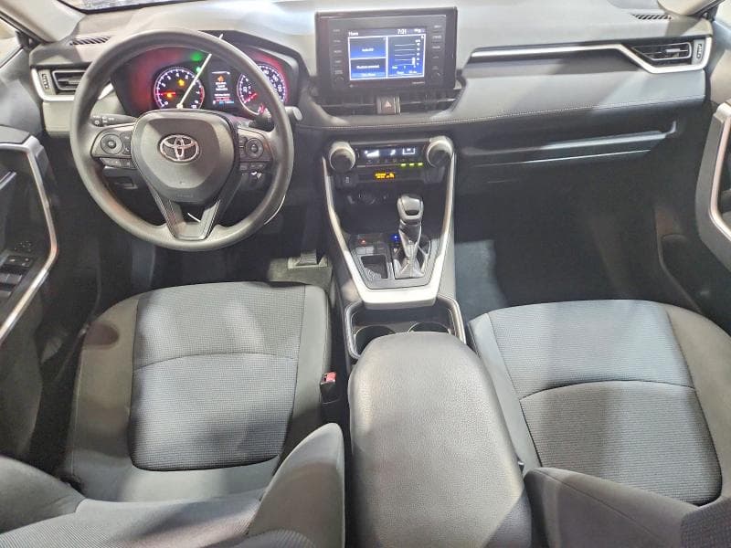 2020 TOYOTA RAV4 LE 8