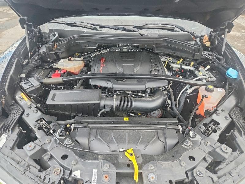 2021 ALFA ROMEO STELVIO TI 12