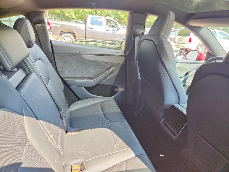 2026 TESLA MODEL Y 10
