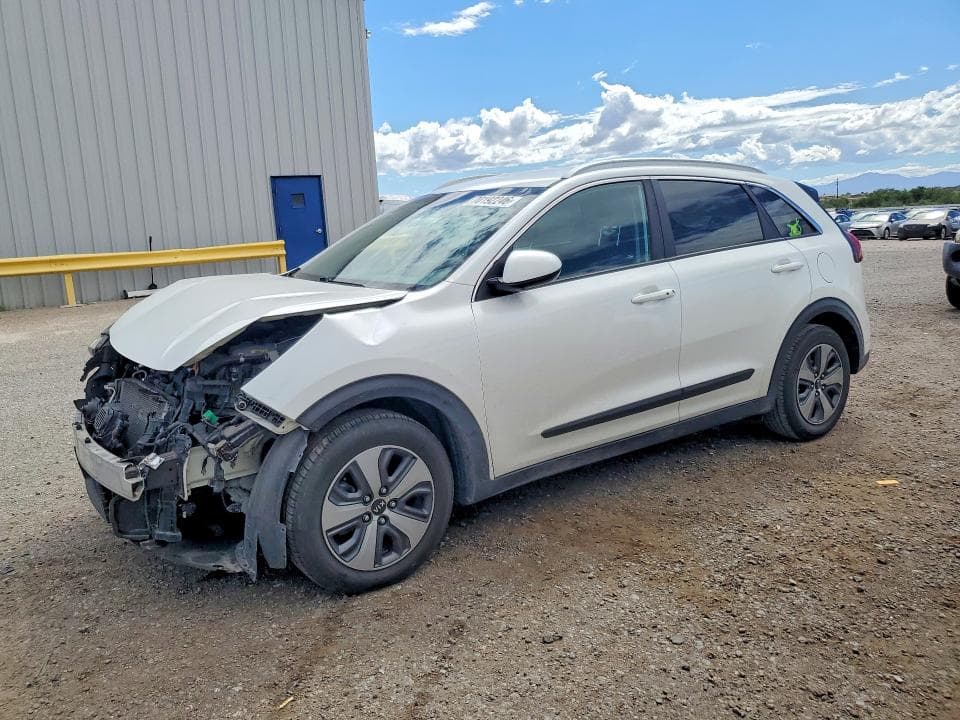 2017 KIA NIRO LX