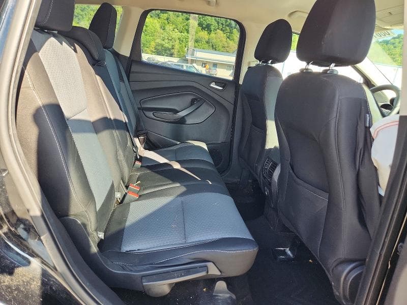 2017 FORD ESCAPE SE 11