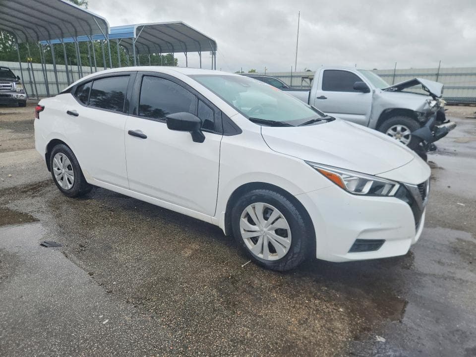 2020 NISSAN VERSA S 4