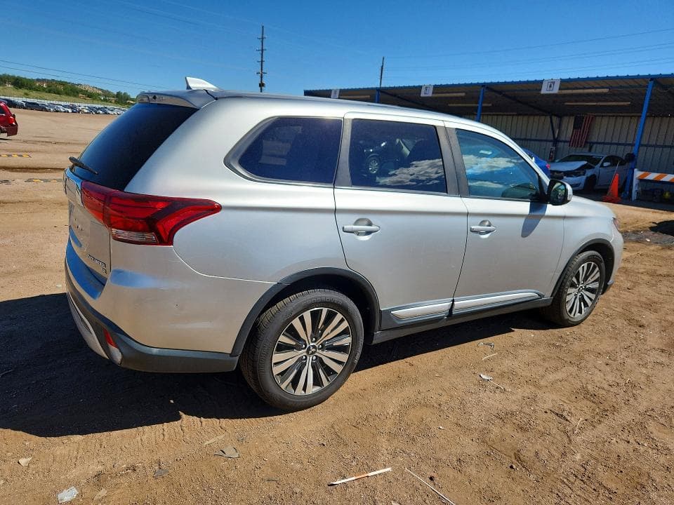 2019 MITSUBISHI OUTLANDER SE 3