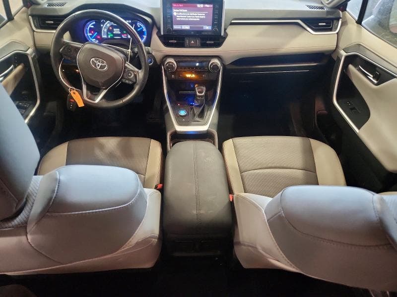 2020 TOYOTA RAV4 LIMITED 8
