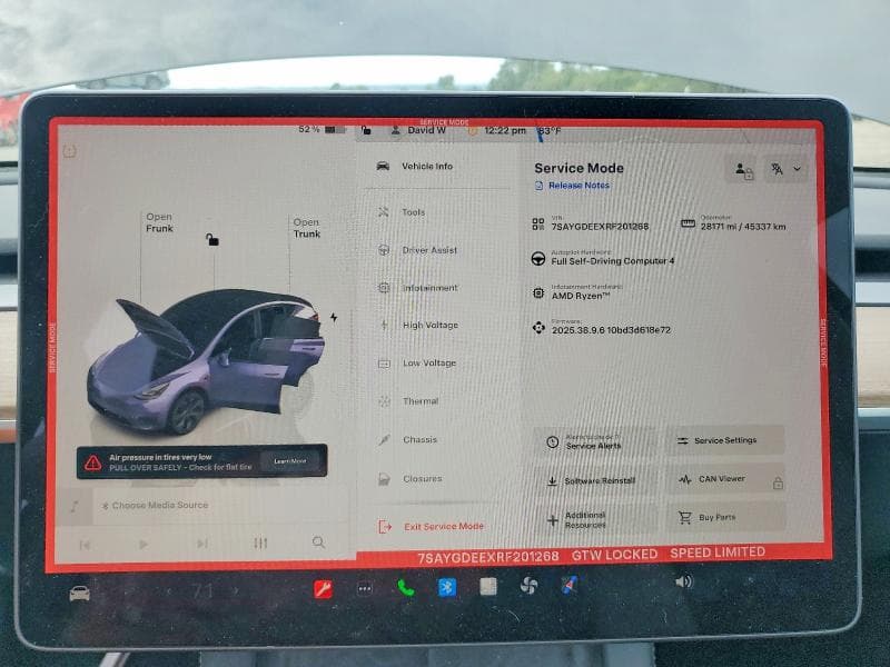 2024 TESLA MODEL Y 9