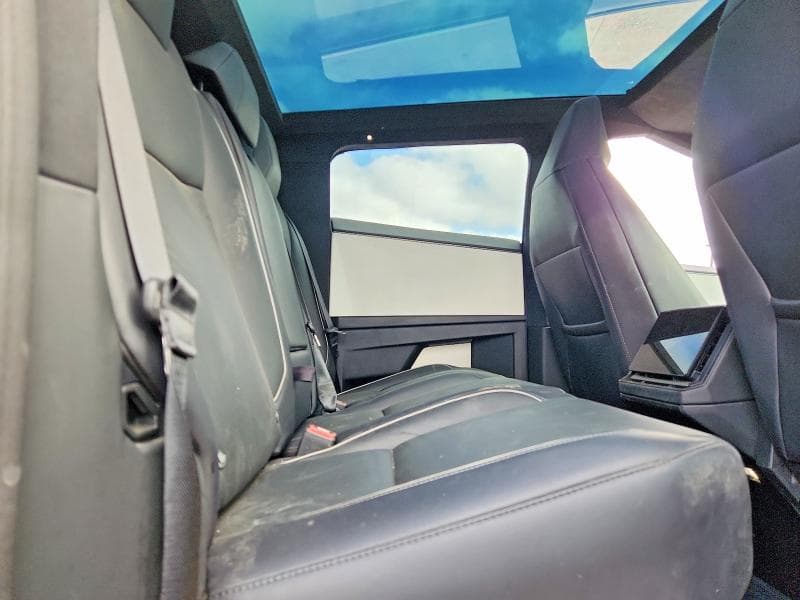 2024 TESLA CYBERTRUCK 10