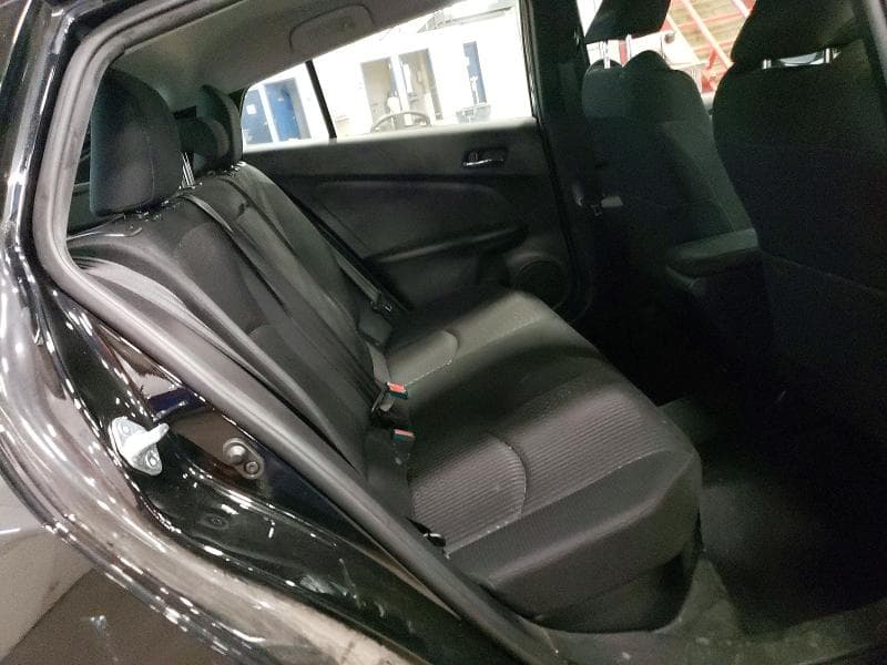 2017 TOYOTA PRIUS TWO 10