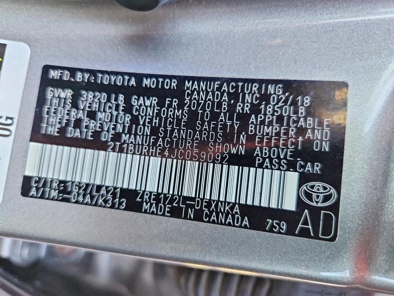 2018 TOYOTA COROLLA XLE 12