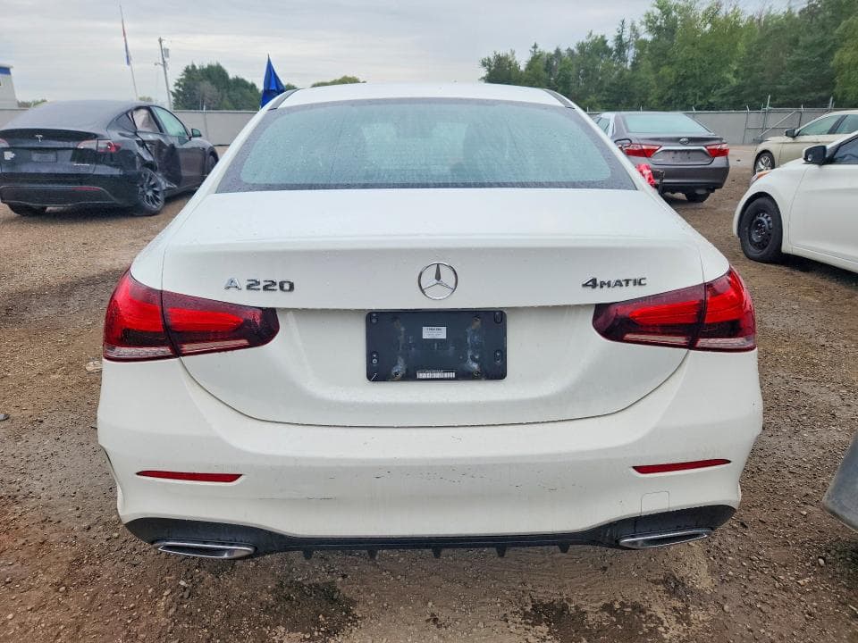 2019 MERCEDES-BENZ A 220 4MATIC 6