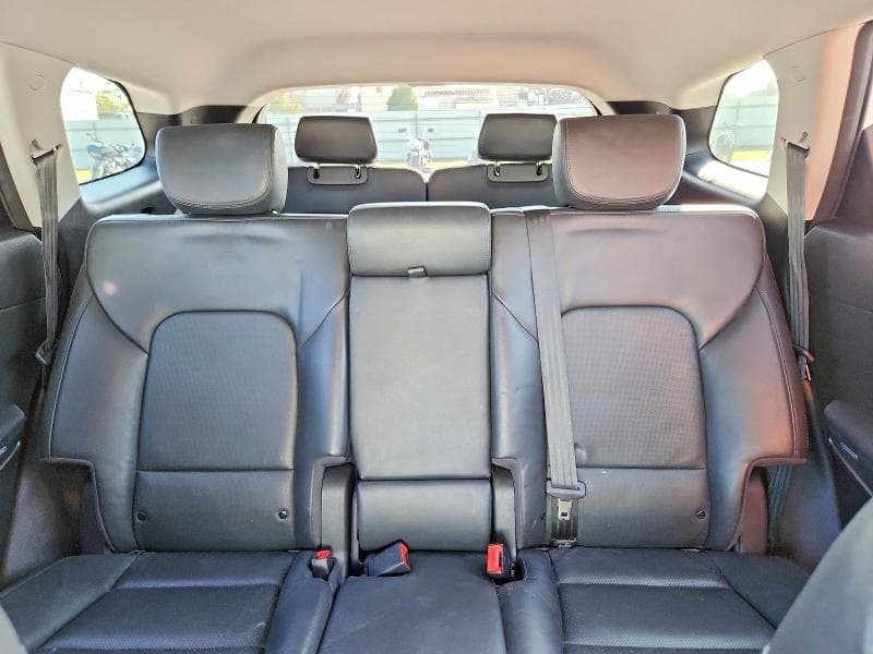 2017 HYUNDAI SANTA FE SE 10
