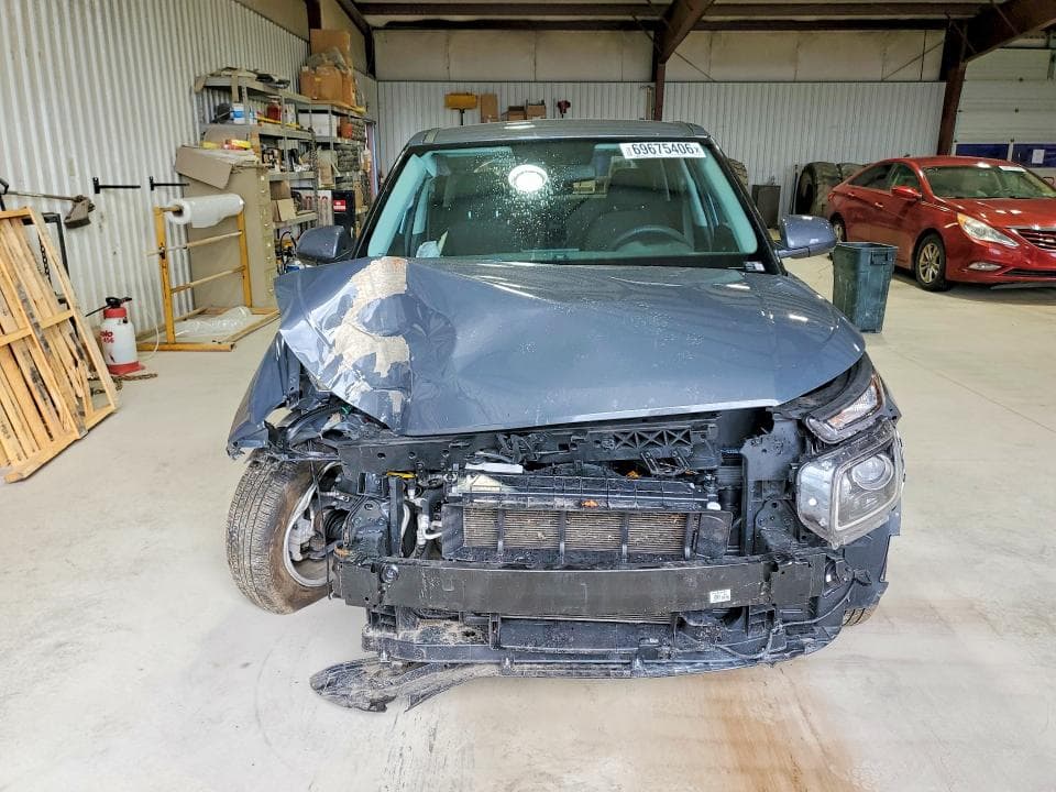 2026 HYUNDAI VENUE SE 5