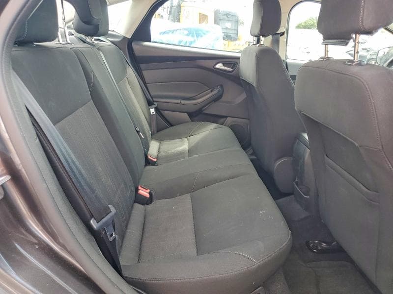 2018 FORD FOCUS SE 10