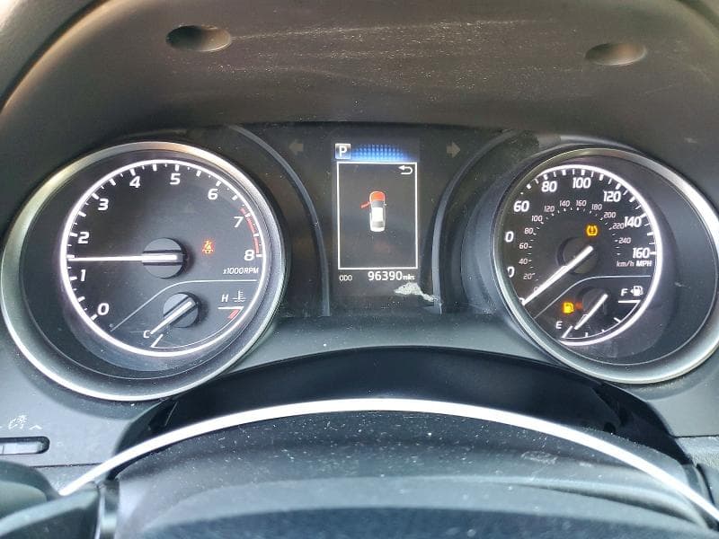 2021 TOYOTA CAMRY SE 9