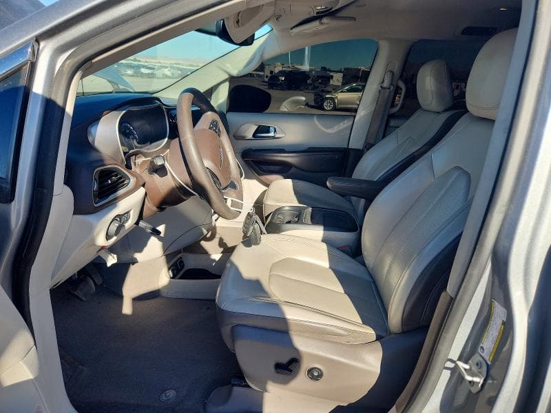 2020 CHRYSLER VOYAGER LXI 7