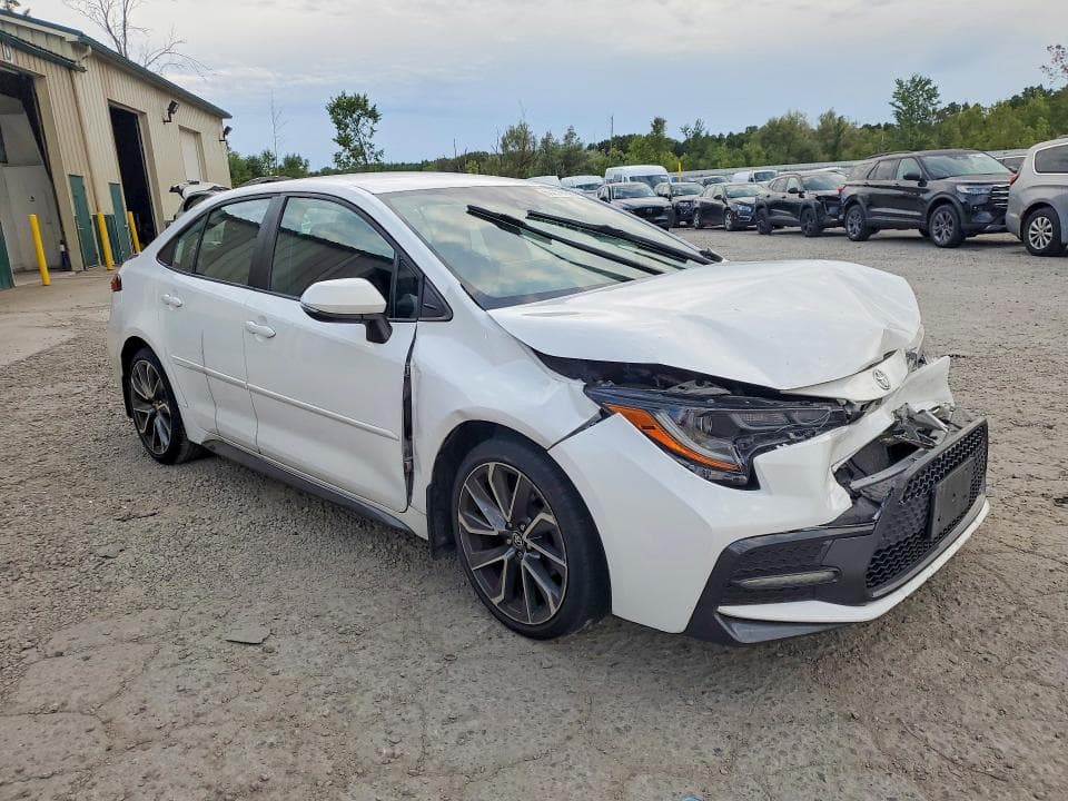 2021 TOYOTA COROLLA SE 4