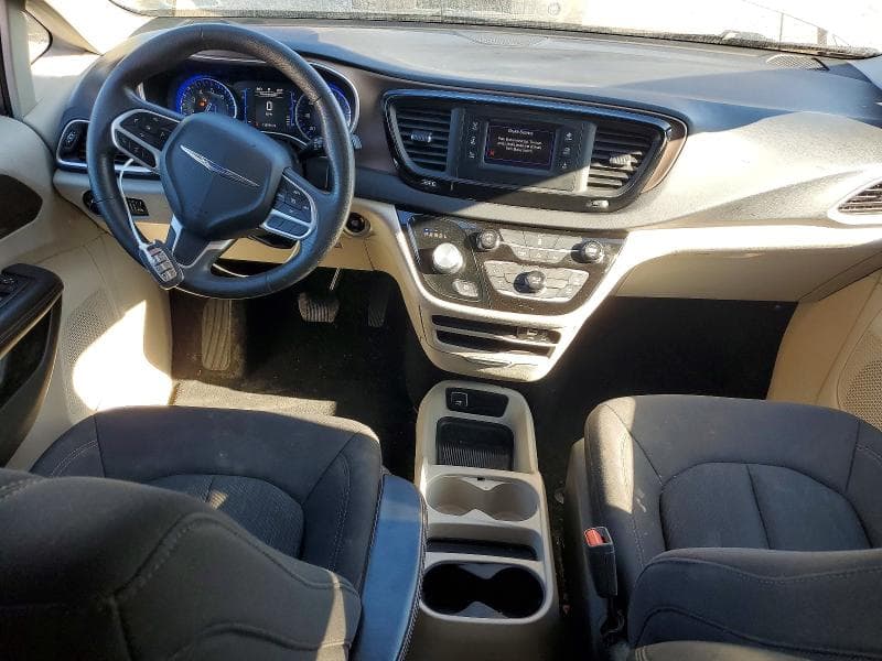 2017 CHRYSLER PACIFICA LX 8