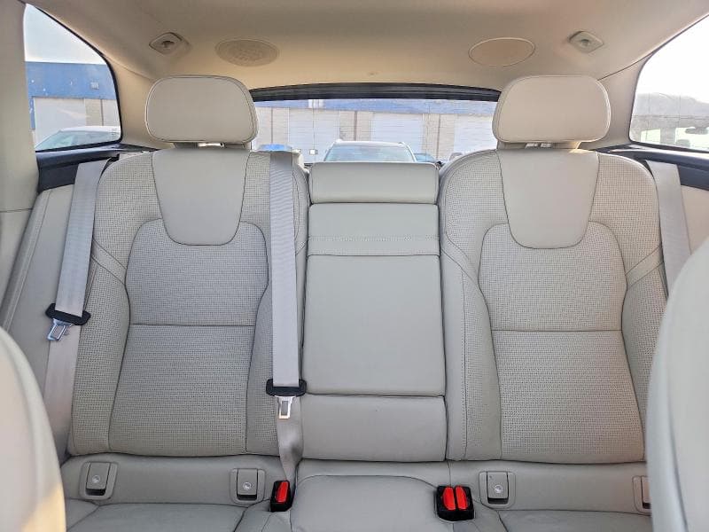 2020 VOLVO XC60 T6 INSCRIPTION 10
