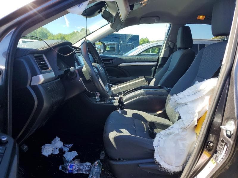 2018 TOYOTA HIGHLANDER LE 7