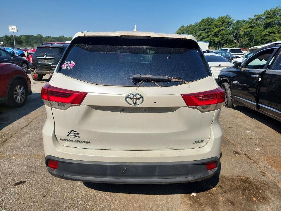 2018 TOYOTA HIGHLANDER XLE 6