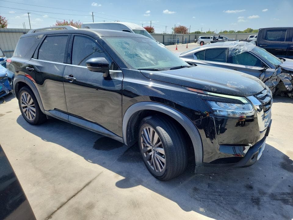 2023 NISSAN PATHFINDER SL 4