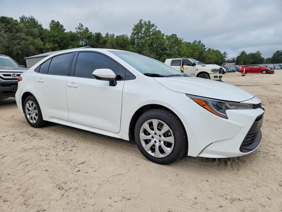2026 TOYOTA COROLLA LE 4