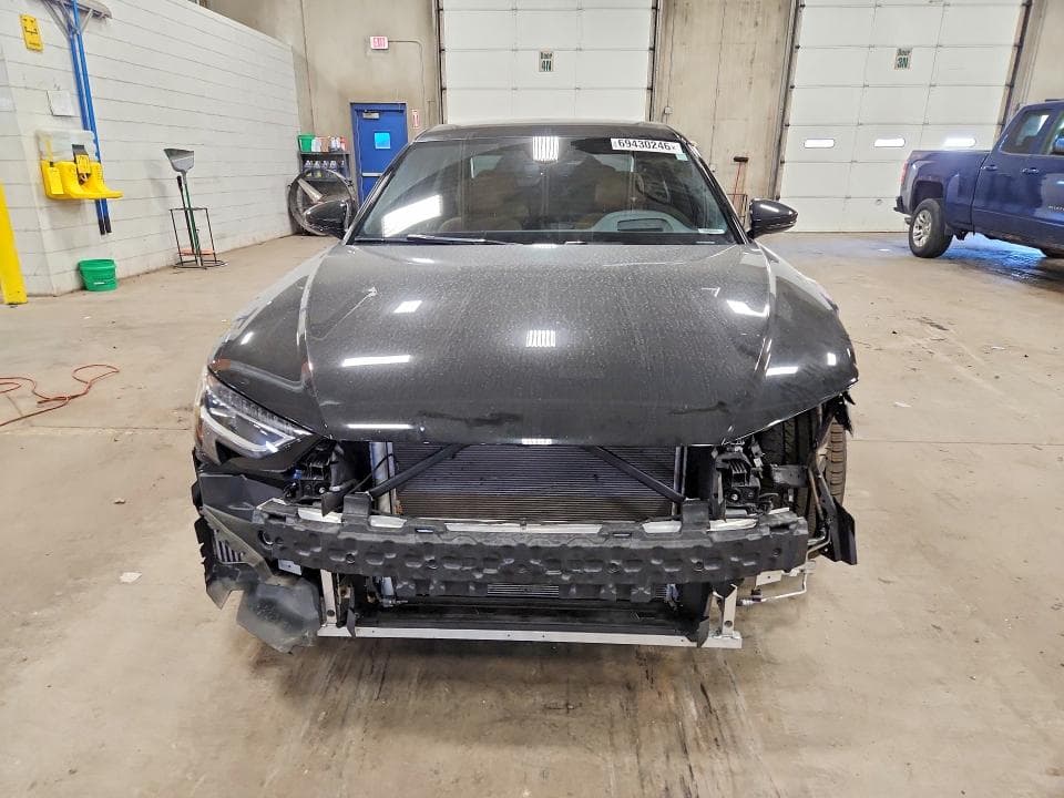 2025 AUDI A8 L 5