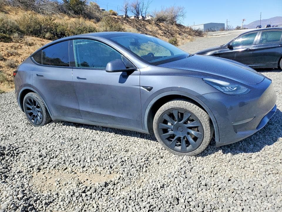 2020 TESLA MODEL Y 4