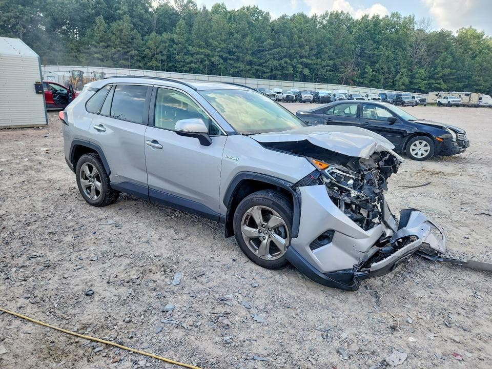 2019 TOYOTA RAV4 LIMITED 4