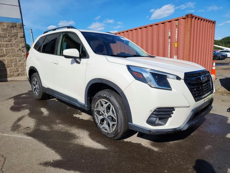 2023 SUBARU FORESTER PREMIUM 4