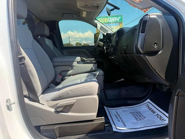 2023 CHEVROLET SILVERADO MEDIUM DUTY 5