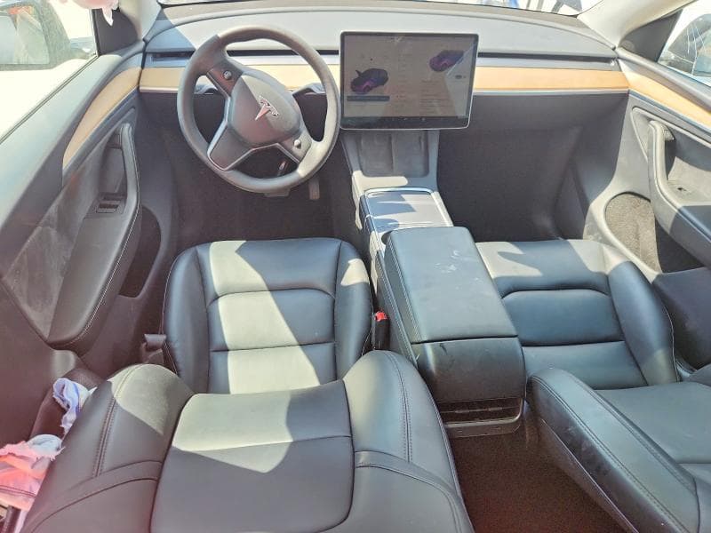 2024 TESLA MODEL Y 8