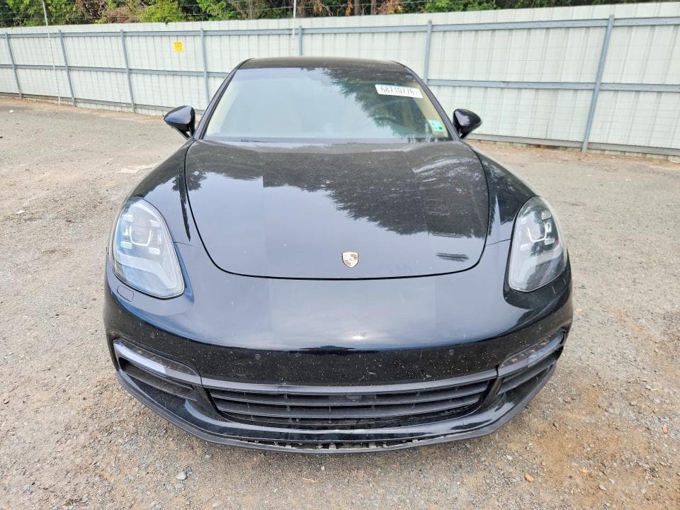 2017 PORSCHE PANAMERA 2 5
