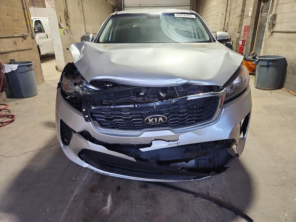 2019 KIA SORENTO LX V6 5