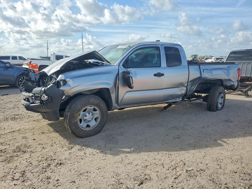 2022 TOYOTA TACOMA SR