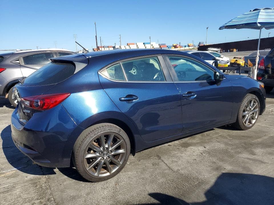 2018 MAZDA 3 TOURING 3