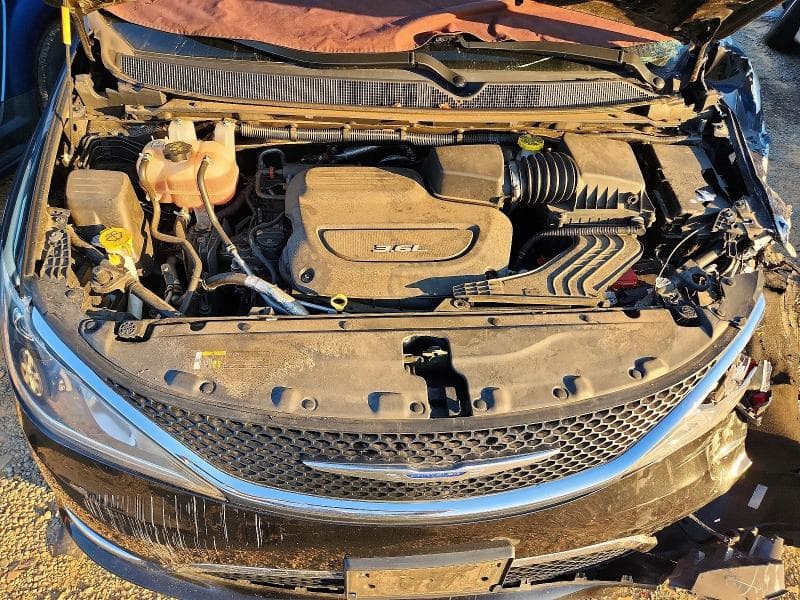 2018 CHRYSLER PACIFICA 12